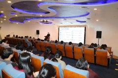 无效保障了学校讲授科研的消息需求；邀请出名 